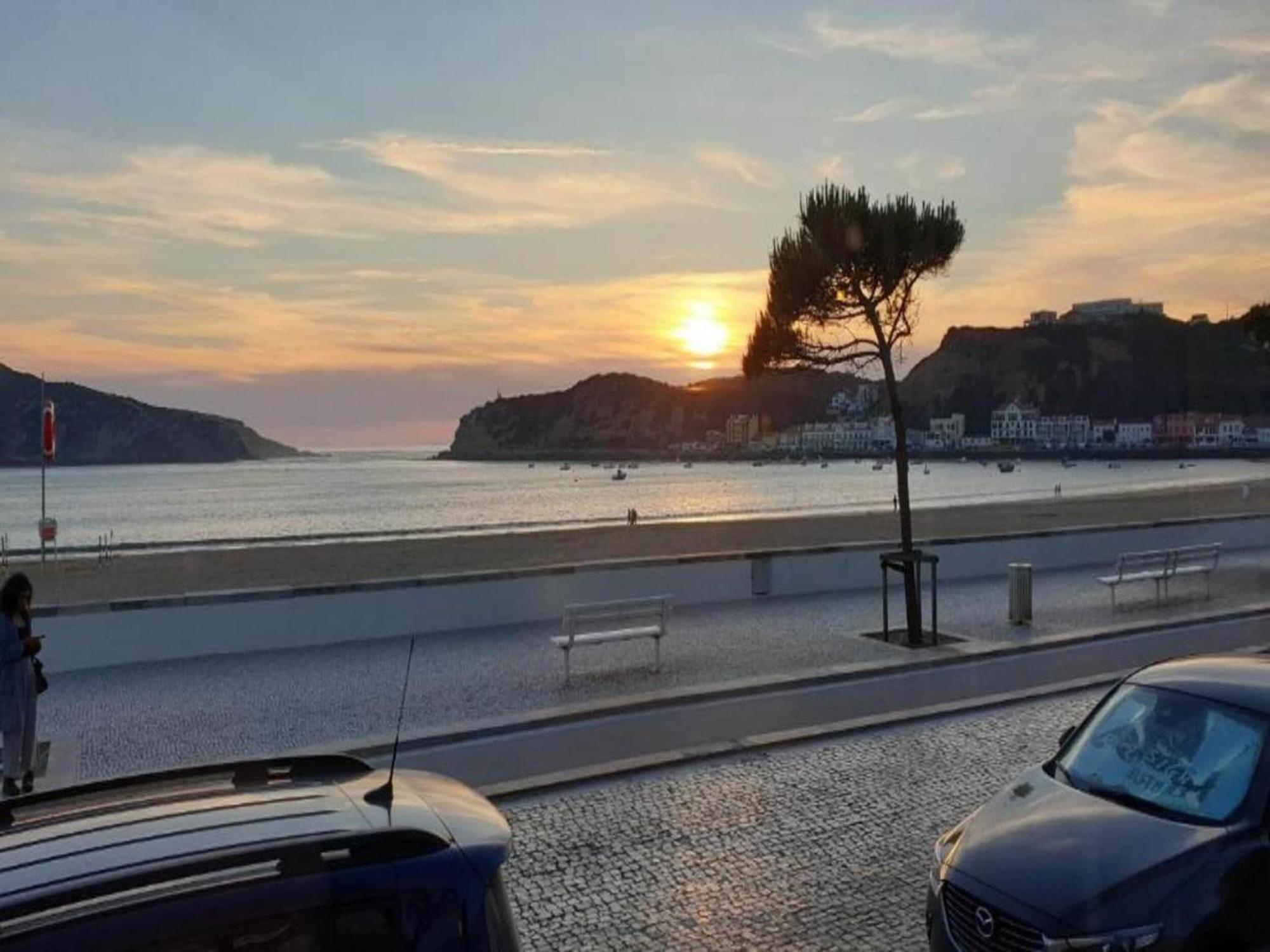 Beautiful Apartment In S O Martinho Do Porto With Balcony São Martinho do Porto Extérieur photo
