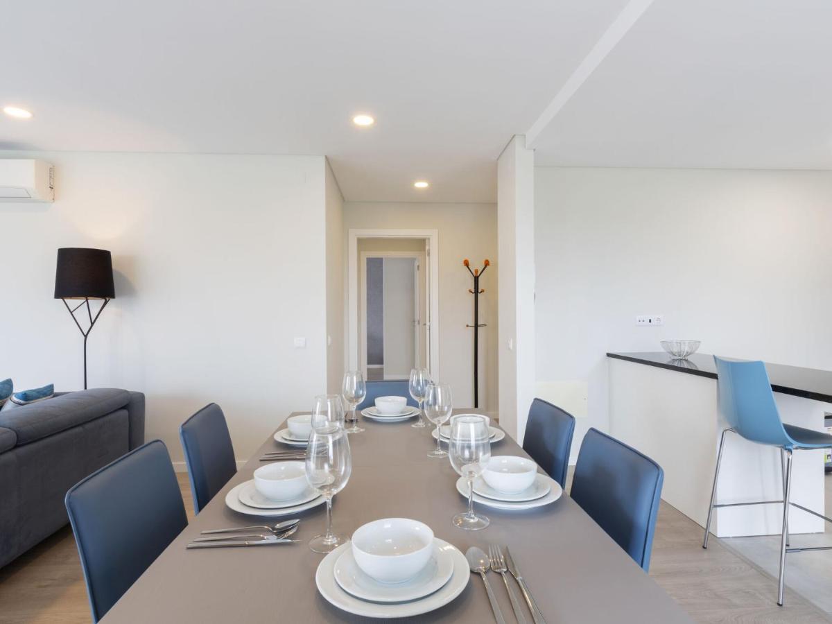 Beautiful Apartment In S O Martinho Do Porto With Balcony São Martinho do Porto Extérieur photo