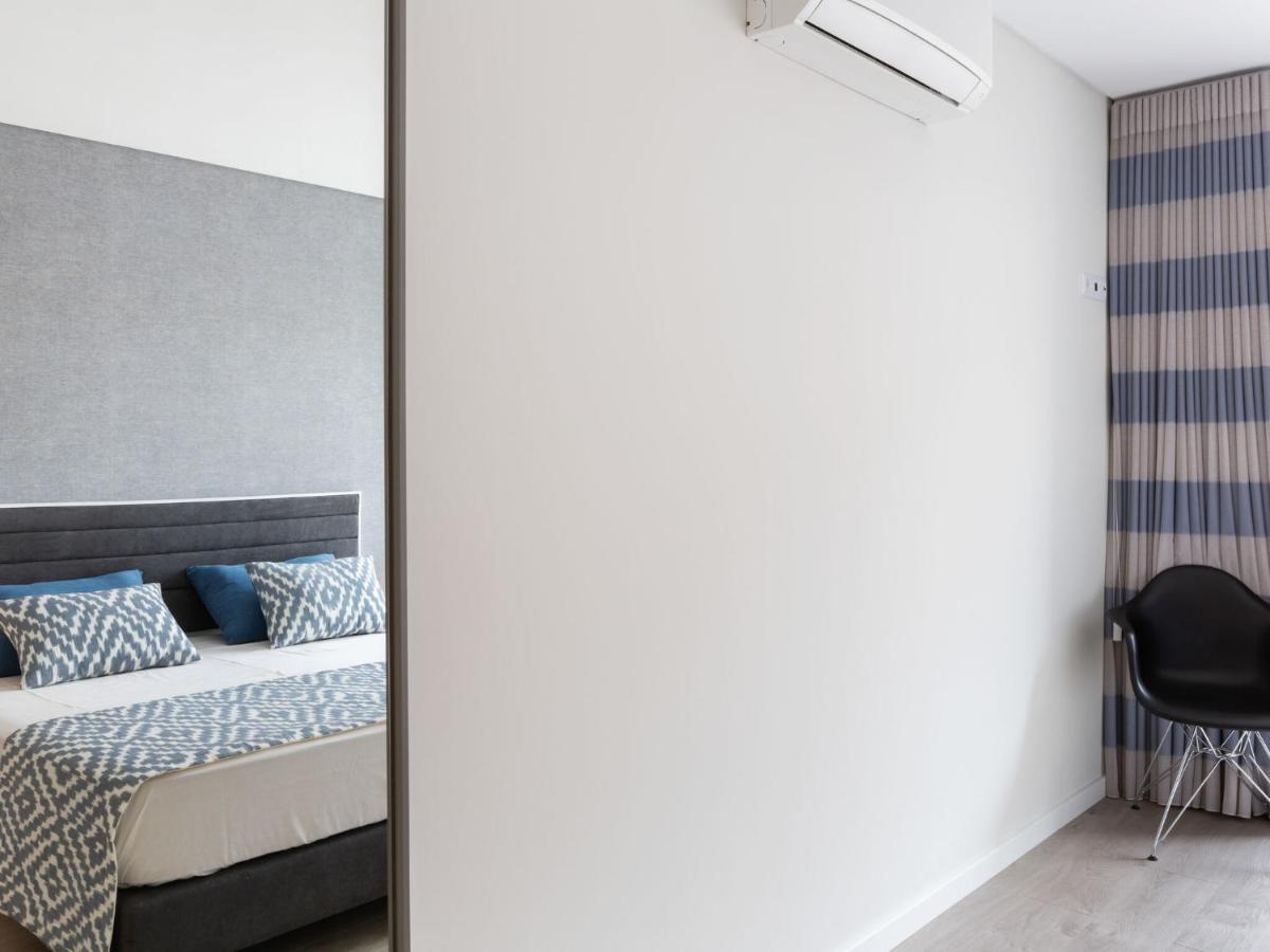 Beautiful Apartment In S O Martinho Do Porto With Balcony São Martinho do Porto Extérieur photo