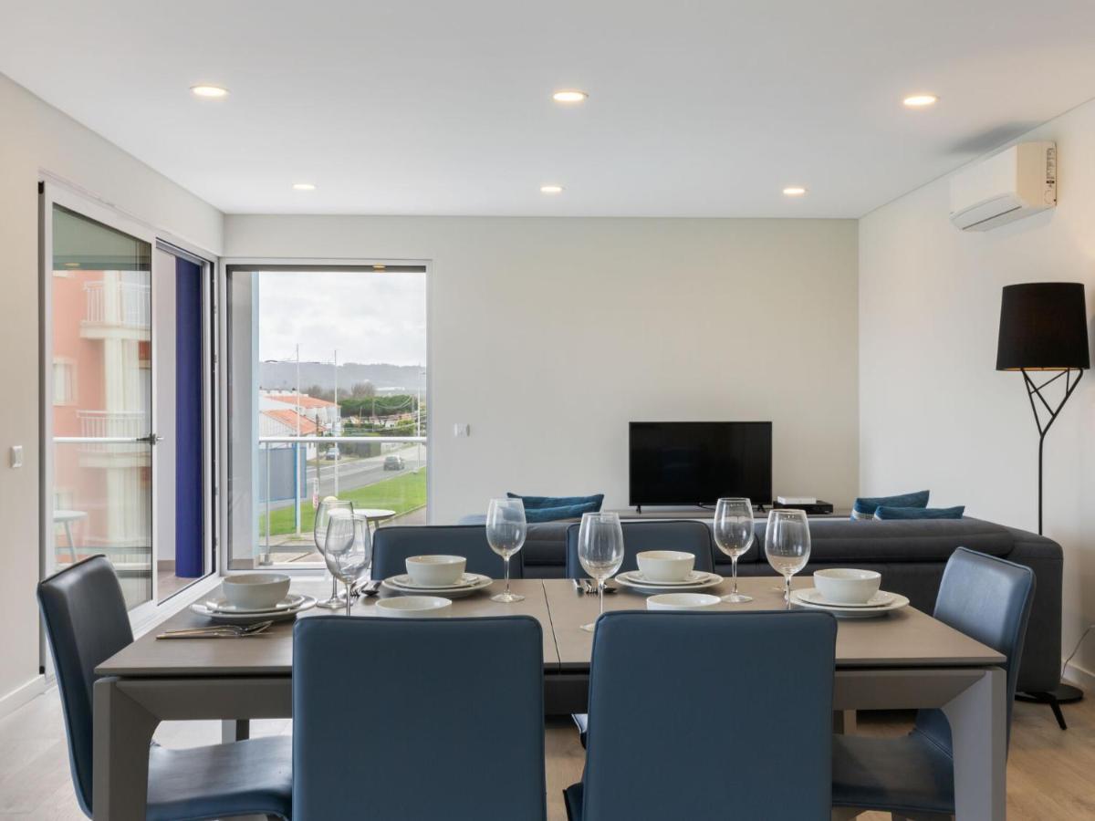 Beautiful Apartment In S O Martinho Do Porto With Balcony São Martinho do Porto Extérieur photo